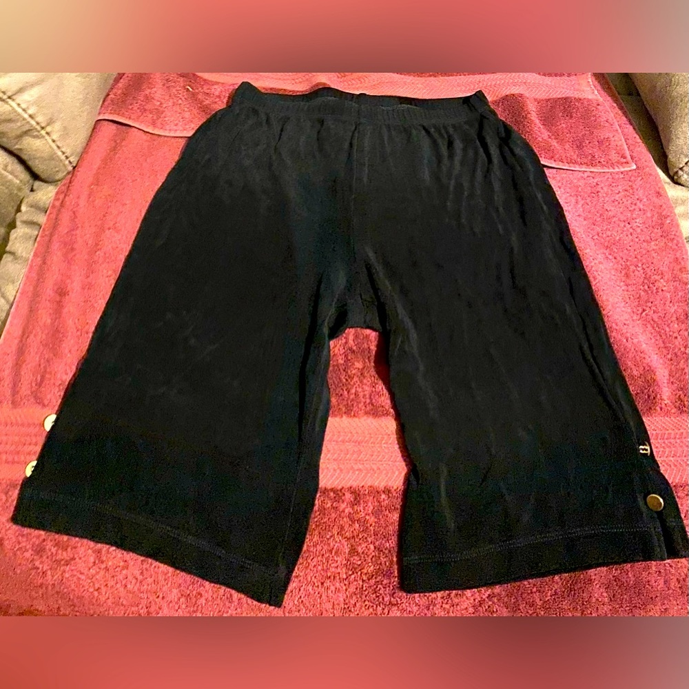 Women’s Travelers by Chico’s Black Workout Spandex Shorts Size 00 Short
